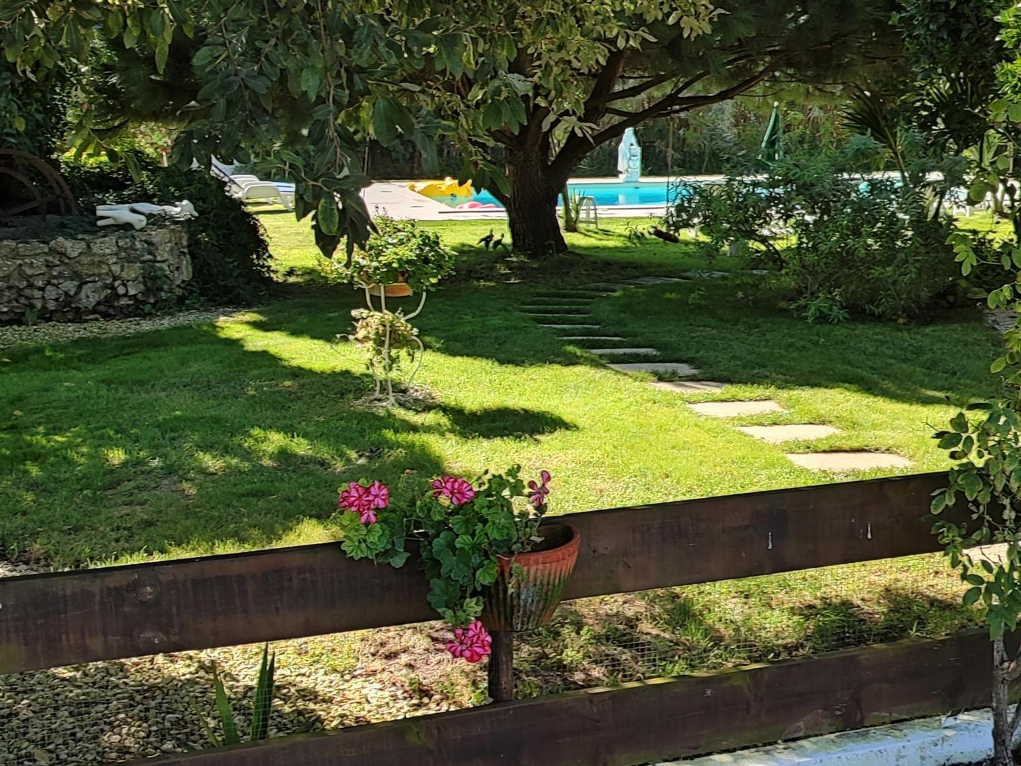 Bed and Breakfast Quinta Camargue Cela Velha Exterior foto