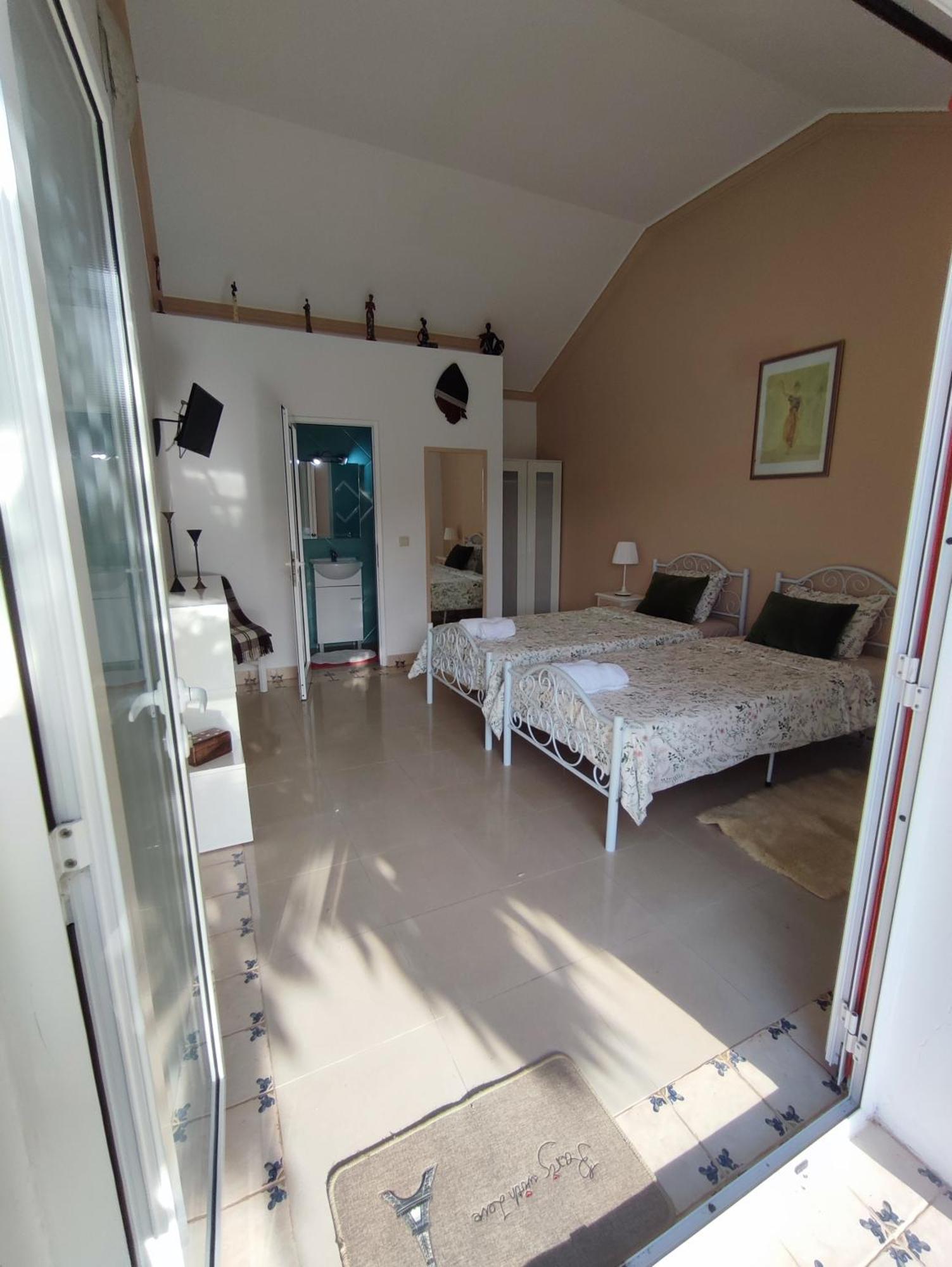 Bed and Breakfast Quinta Camargue Cela Velha Exterior foto